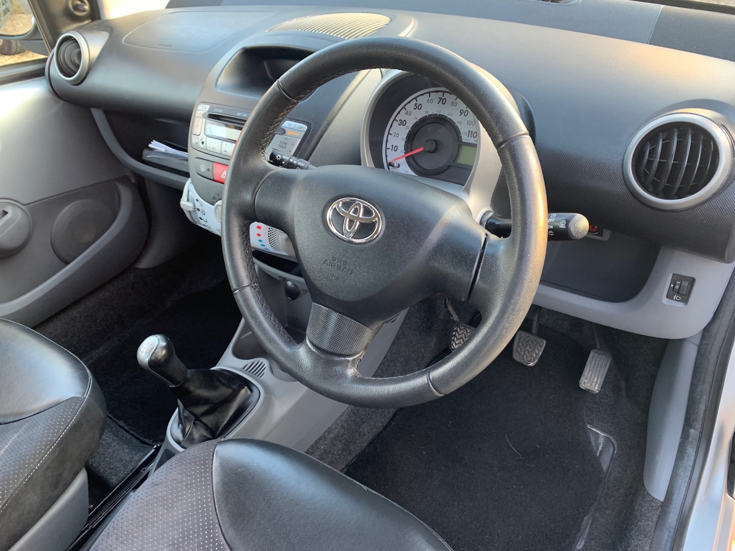 Used Toyota AYGO 2011 for sale - 76960729: Photo 12