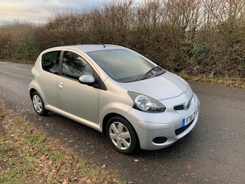 2011 (61) - 1.0 VVT-i Ice 5dr