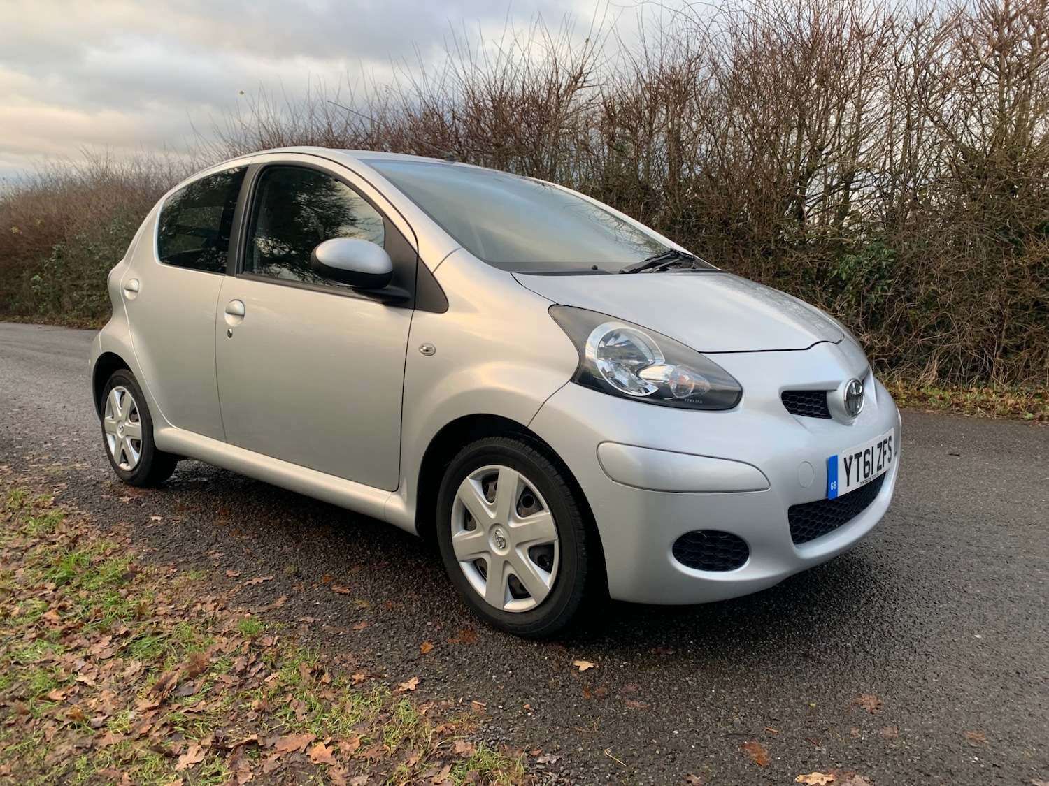 Used Toyota AYGO 2011 for sale - 76960729: Photo 2
