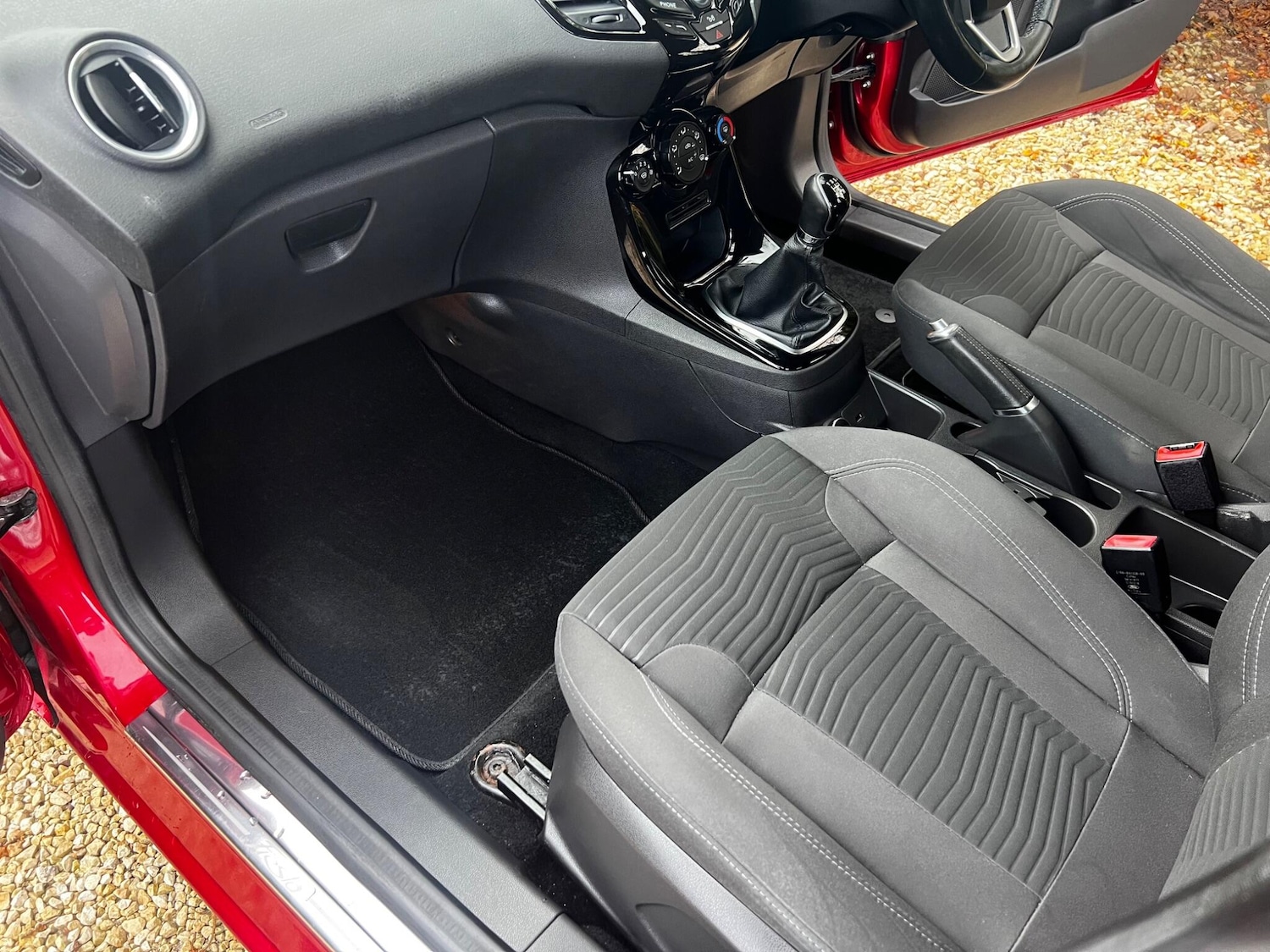 Used Ford Fiesta 2017 for sale - 77016329: Photo 23