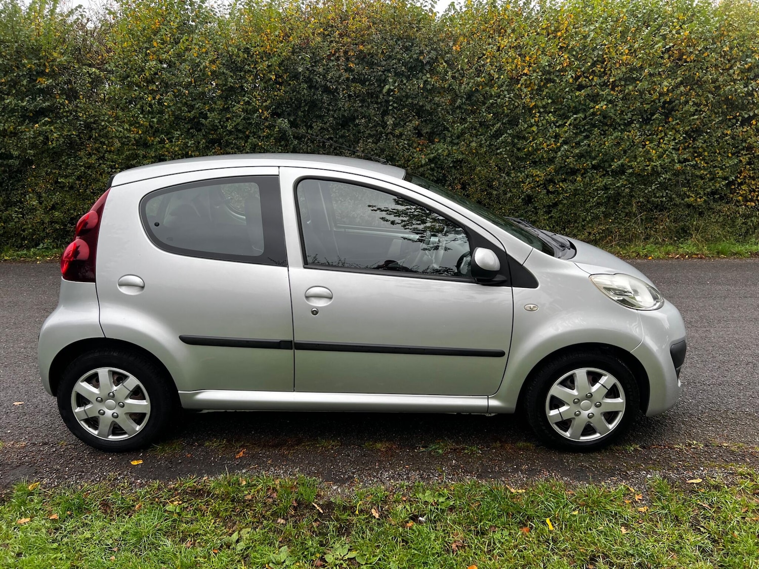 Used Peugeot 107 2012 for sale - 76945989: Photo 10