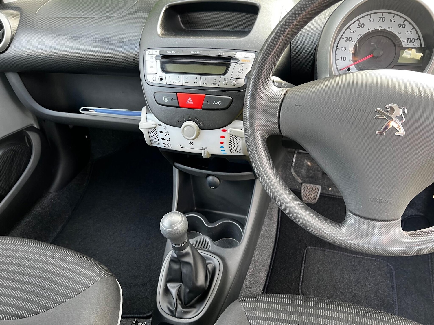 Used Peugeot 107 2012 for sale - 76945989: Photo 14