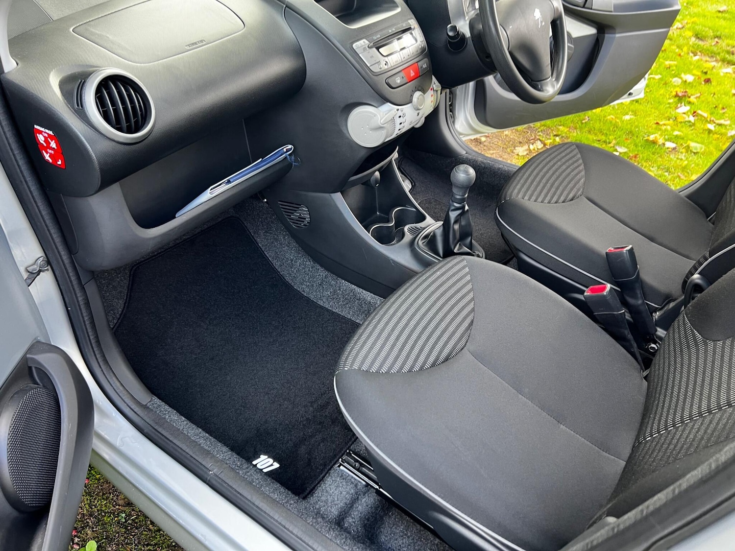 Used Peugeot 107 2012 for sale - 76945989: Photo 16