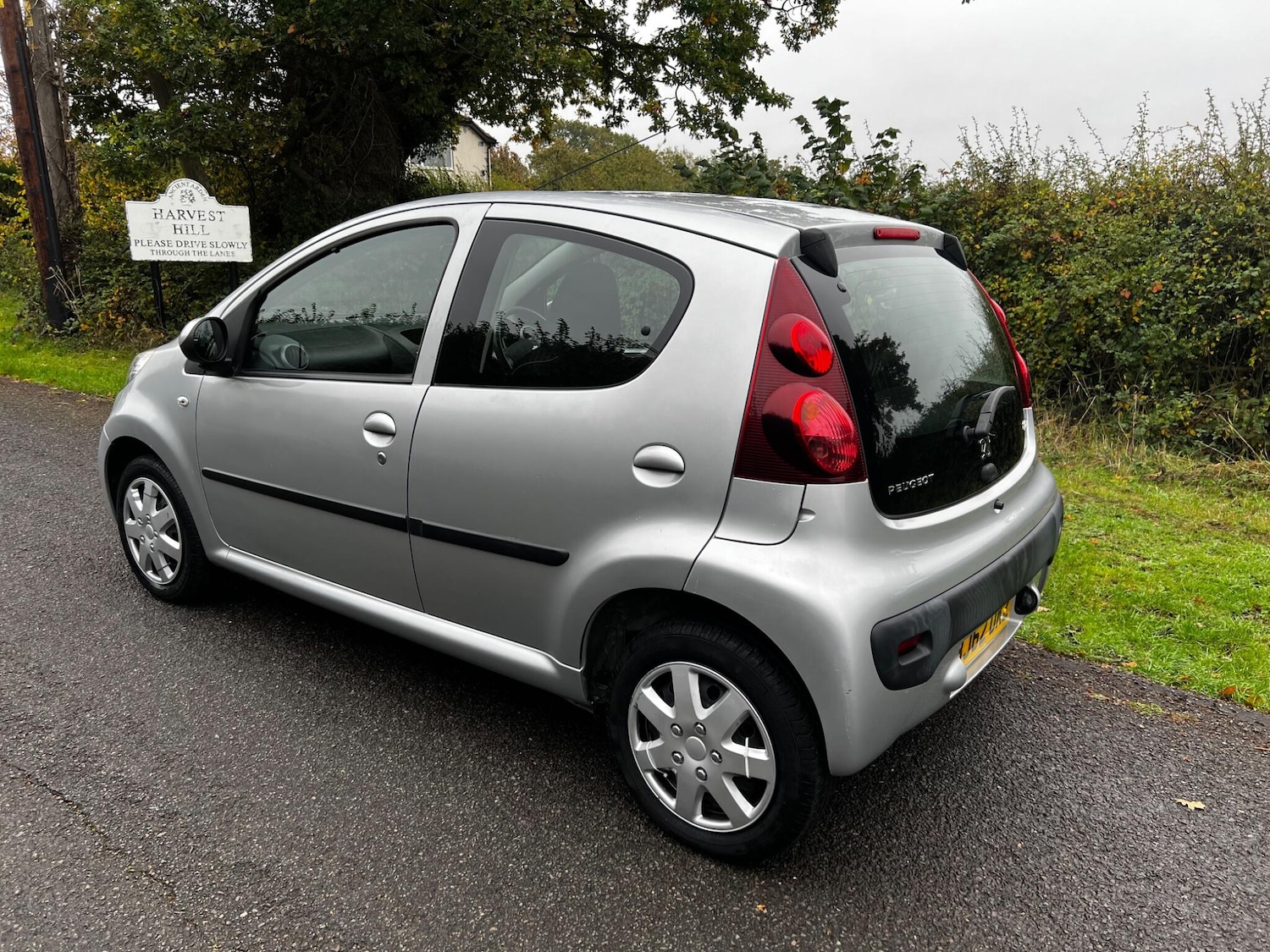 Used Peugeot 107 2012 for sale - 76945989: Photo 4