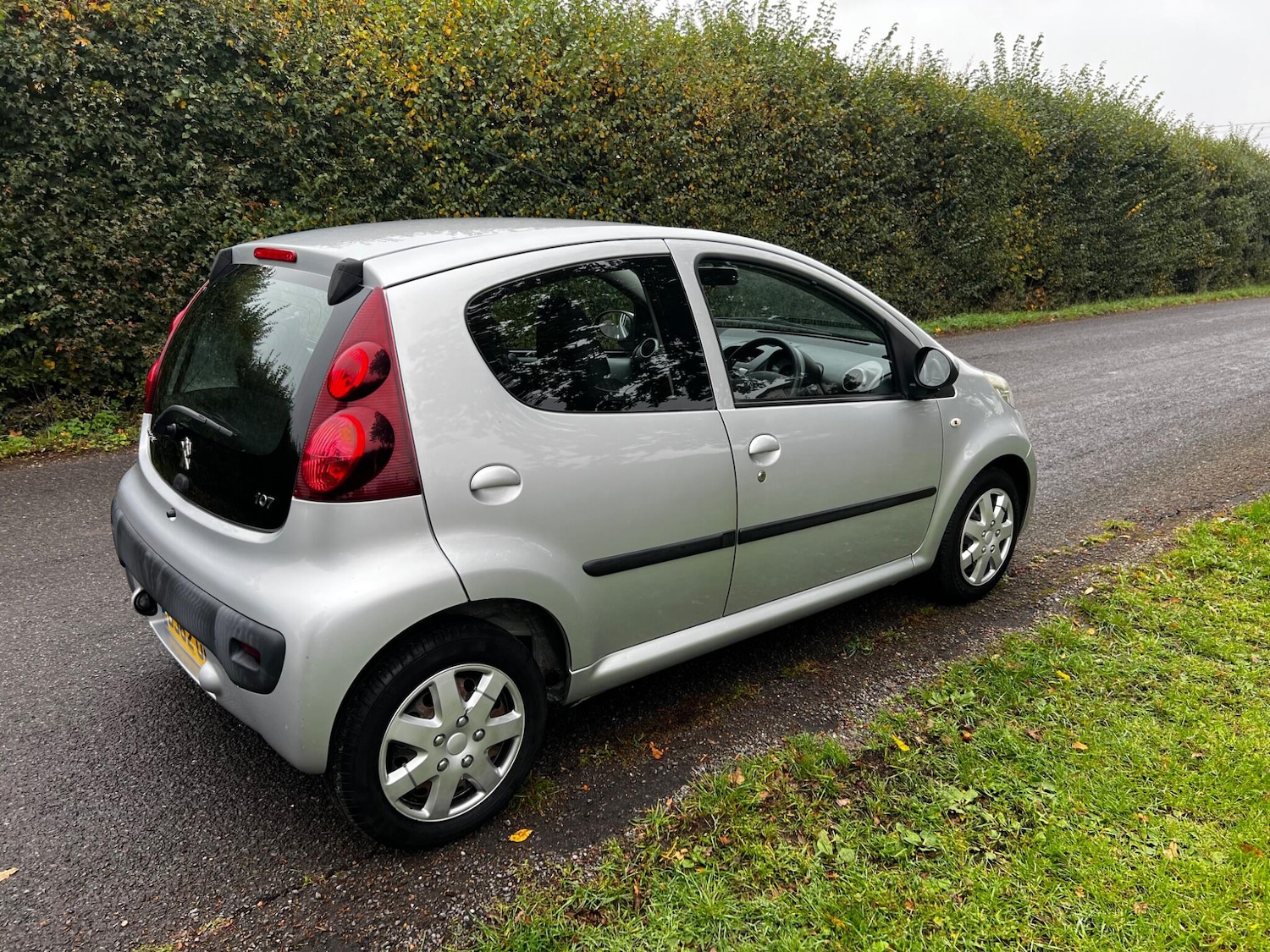 Used Peugeot 107 2012 for sale - 76945989: Photo 9