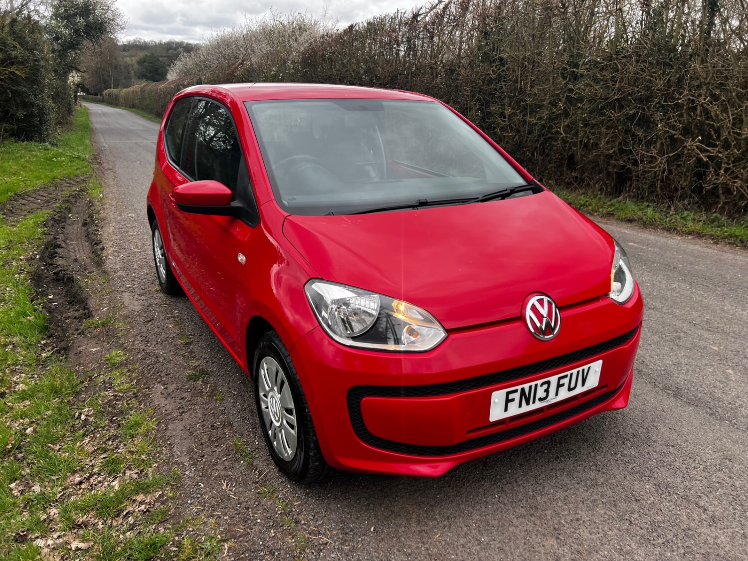 Used Volkswagen up! 2013 for sale - 77998760: Photo 3