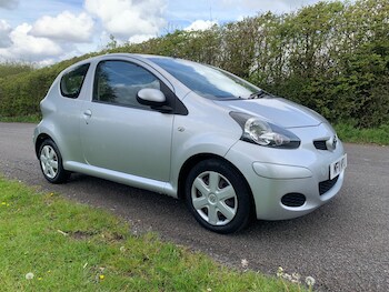 Used Toyota AYGO 2011 for sale - 77683618: Photo