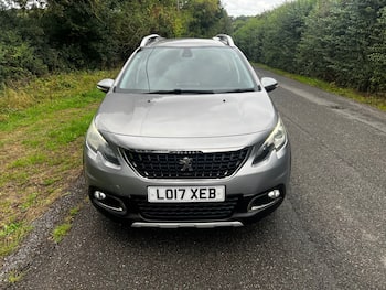 Used Peugeot 2008 2017 for sale - 79674803: Photo
