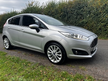 Used Ford Fiesta 2016 for sale - 76959890: Photo