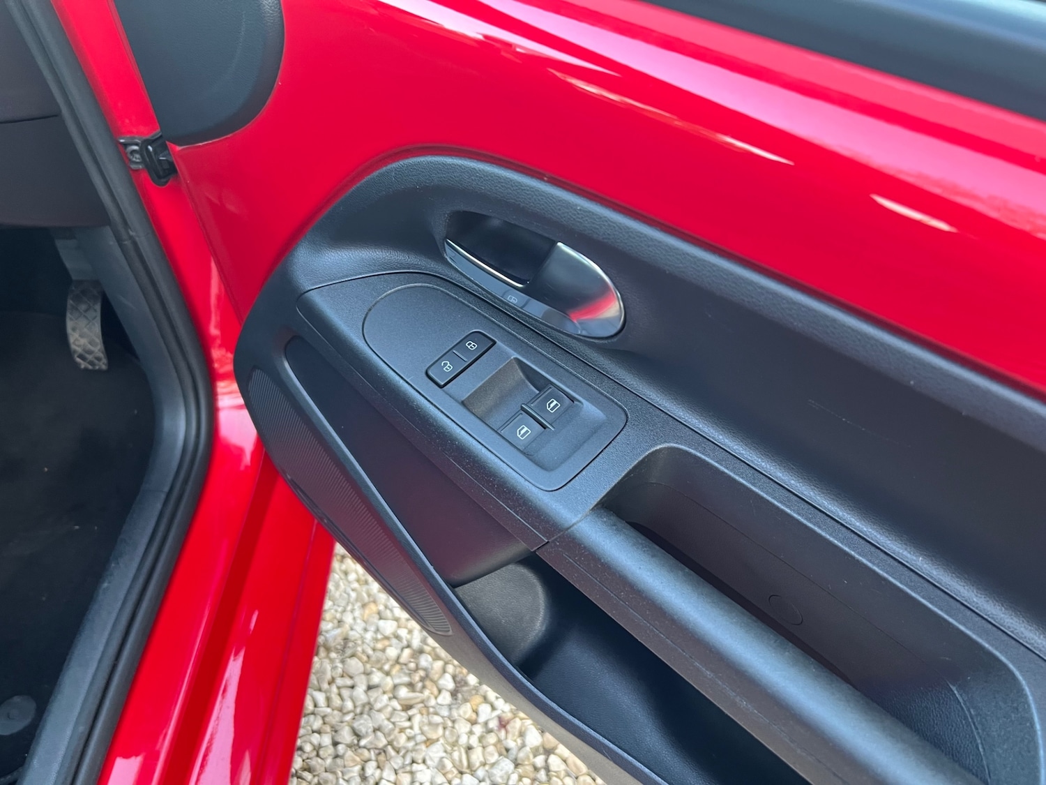 Used Volkswagen up! 2017 for sale - 76958832: Photo 18