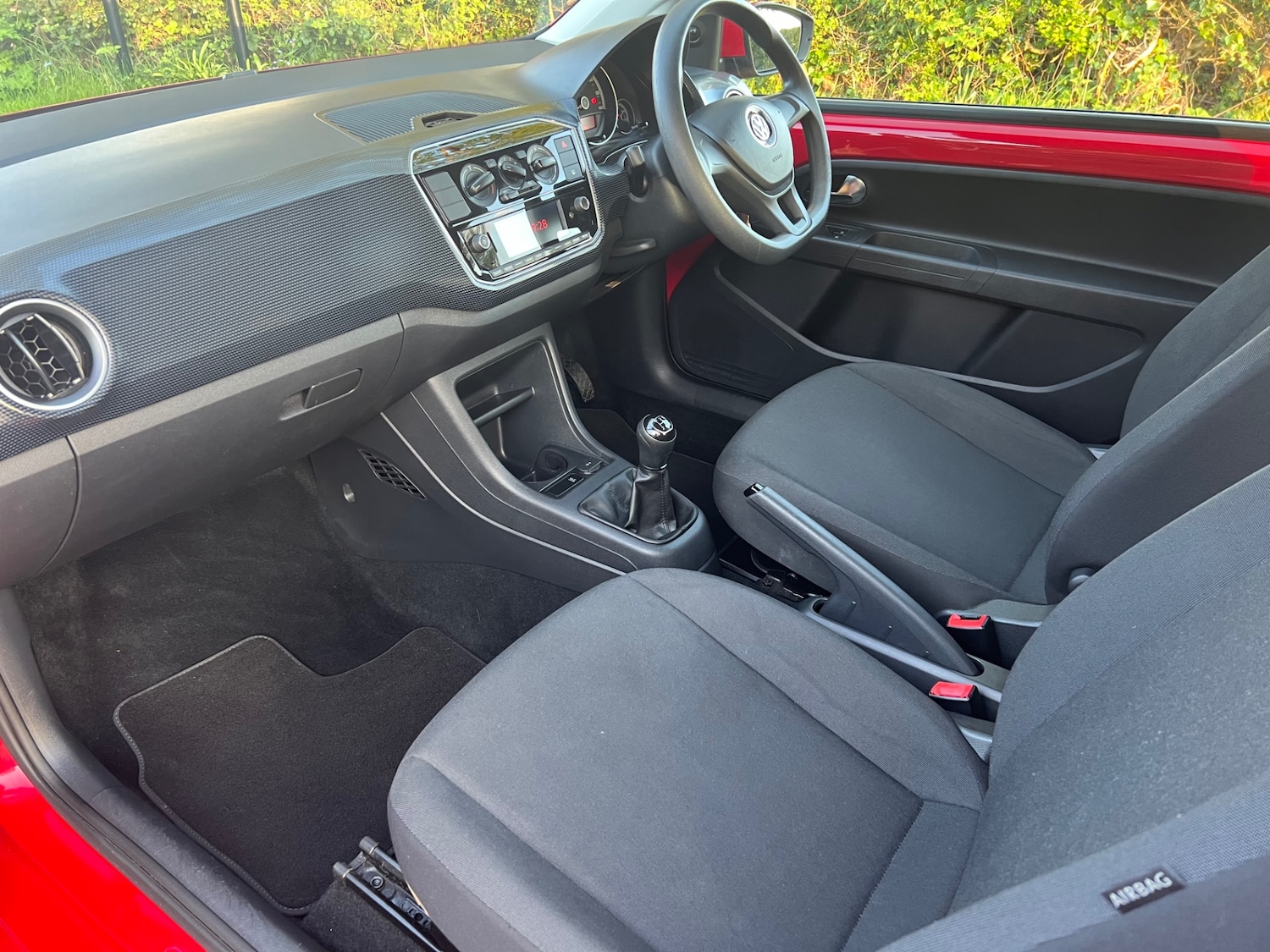 Used Volkswagen up! 2017 for sale - 76958832: Photo 19