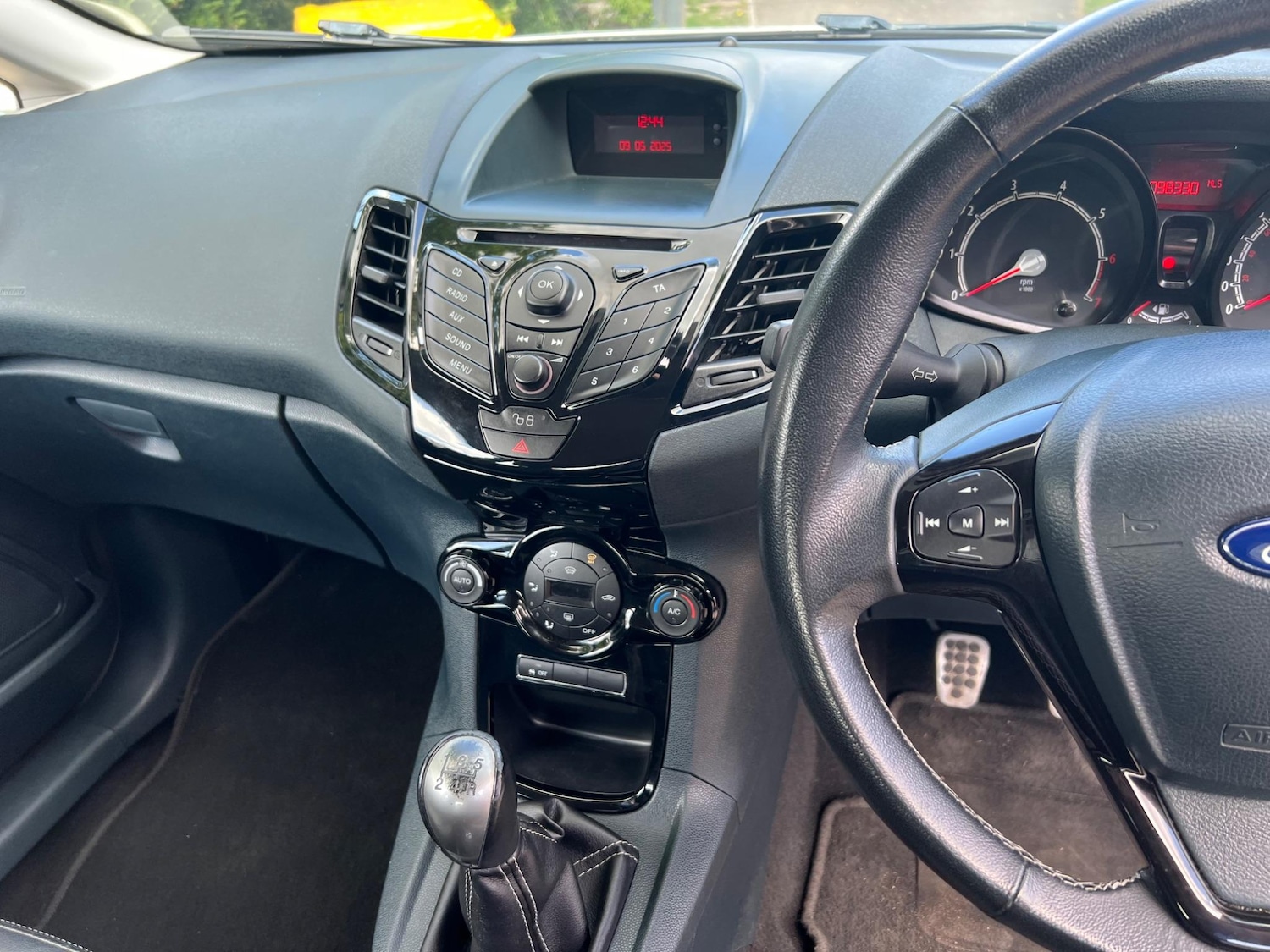 Vehicle 21