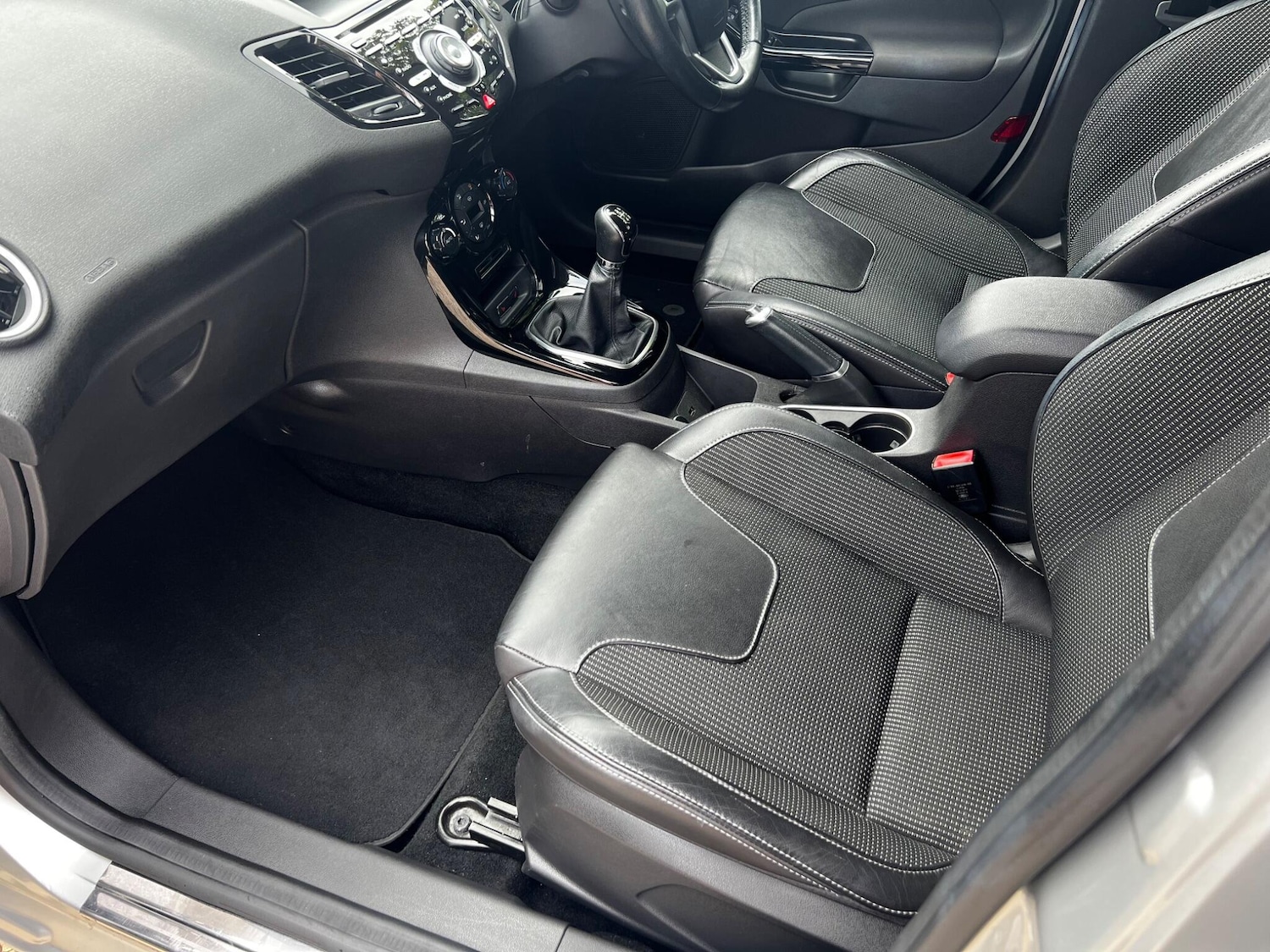 Used Ford Fiesta 2016 for sale - 77627185: Photo 19