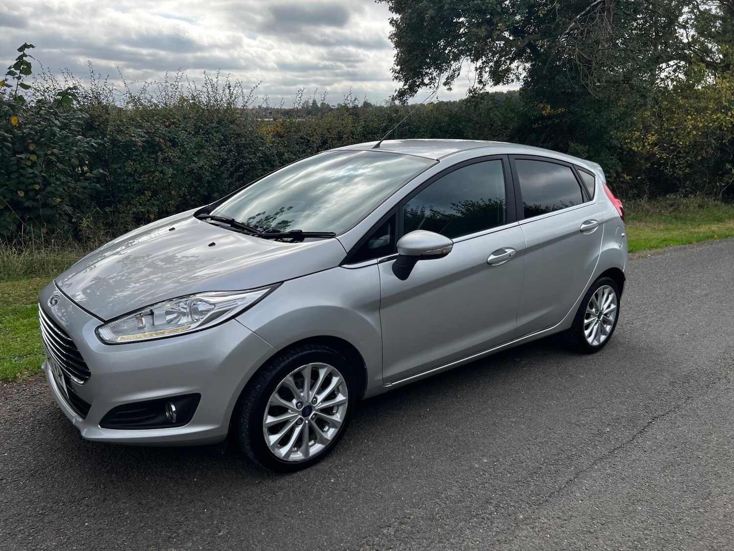 Used Ford Fiesta 2016 for sale - 77627185: Photo 3