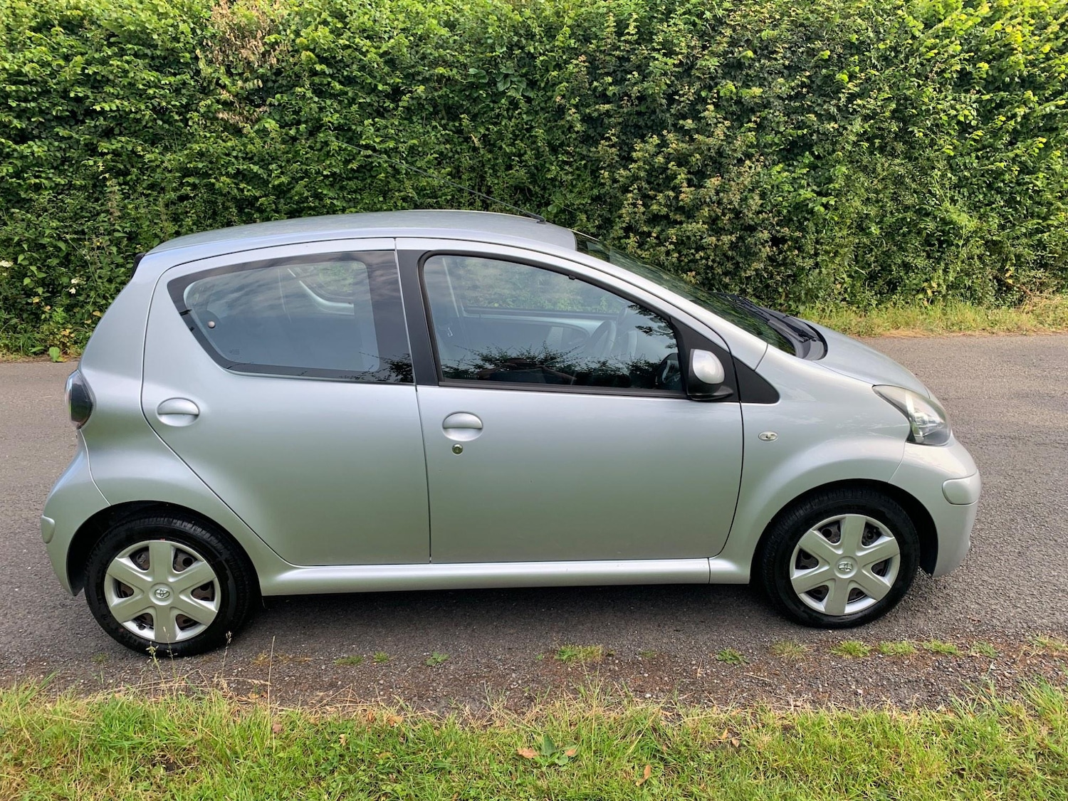 Used Toyota AYGO 2011 for sale - 76175087: Photo 11