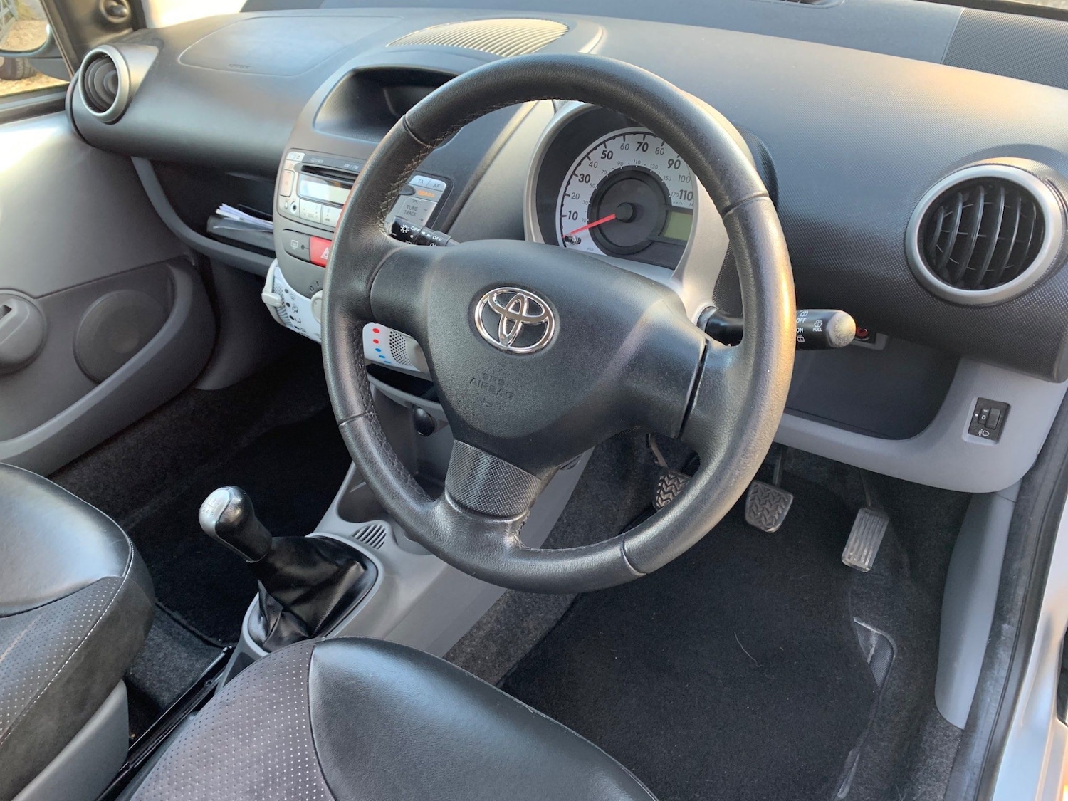 Used Toyota AYGO 2011 for sale - 76175087: Photo 15