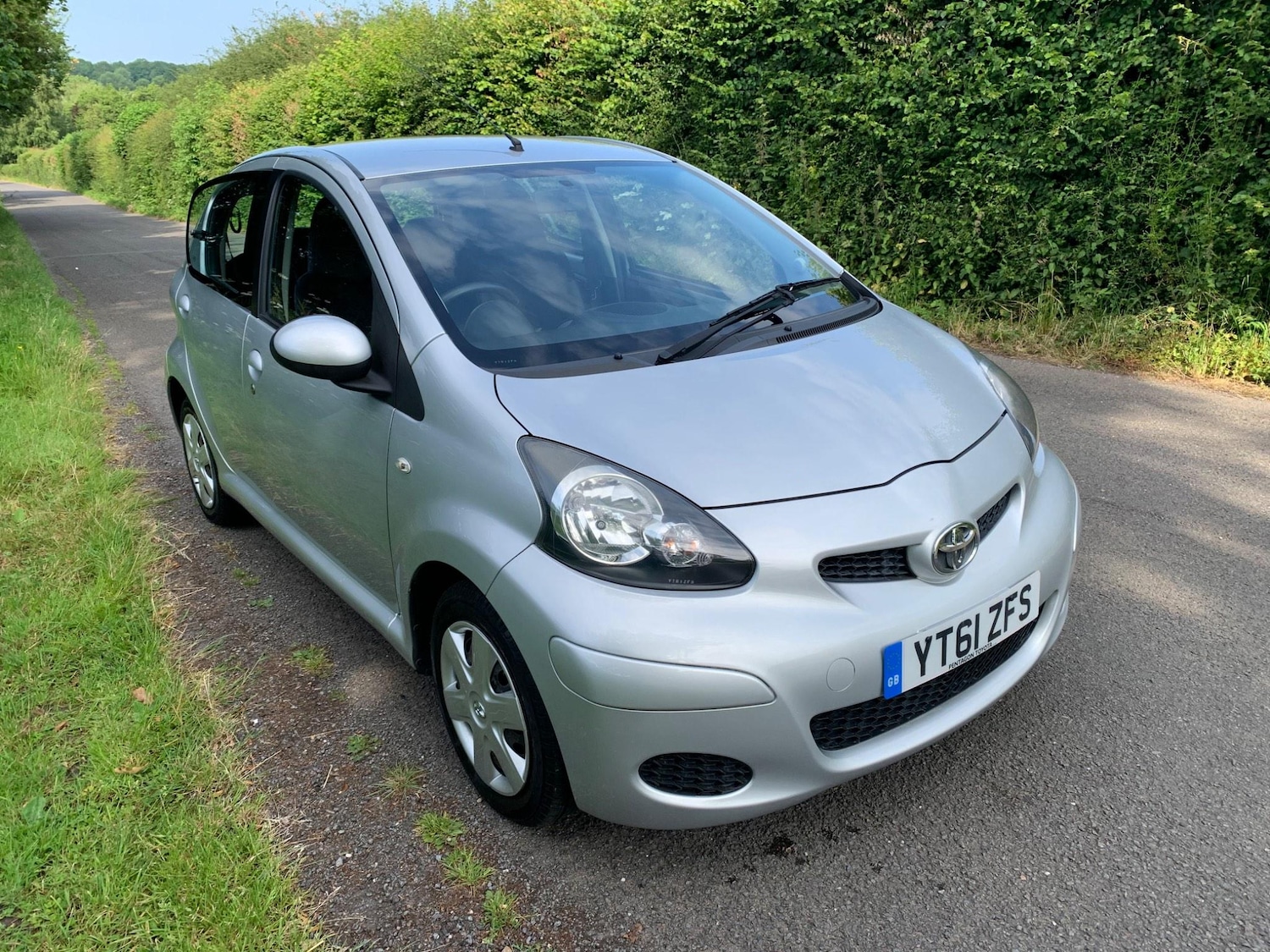 Used Toyota AYGO 2011 for sale - 76175087: Photo 3