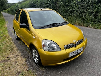 Used Toyota Yaris 2002 for sale - 79033330: Photo