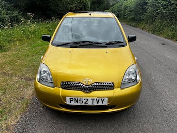 Used Toyota Yaris 2002 for sale - 79033330: Photo