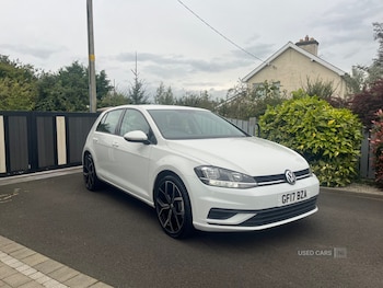 Volkswagen - Golf