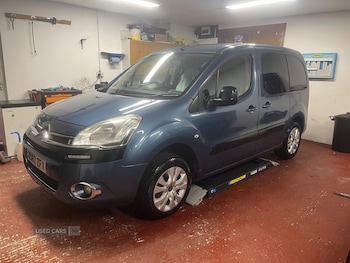 2013 - 1.6 HDi 90 Plus 5dr