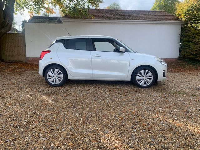 Used Suzuki Swift 2018 for sale - 76290906: Photo 4