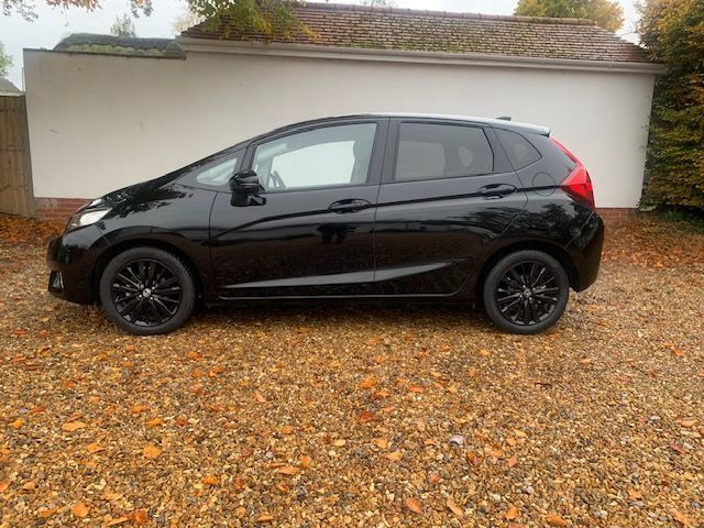 Used Honda Jazz 2015 for sale - 76405764: Photo 6