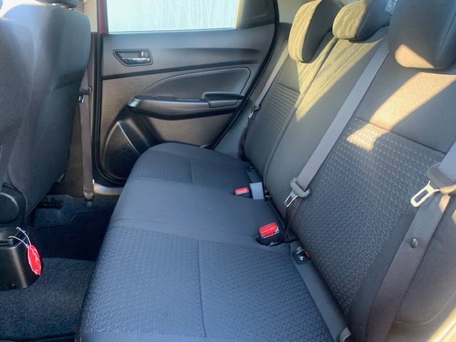 Used Suzuki Swift 2018 for sale - 76577004: Photo 12