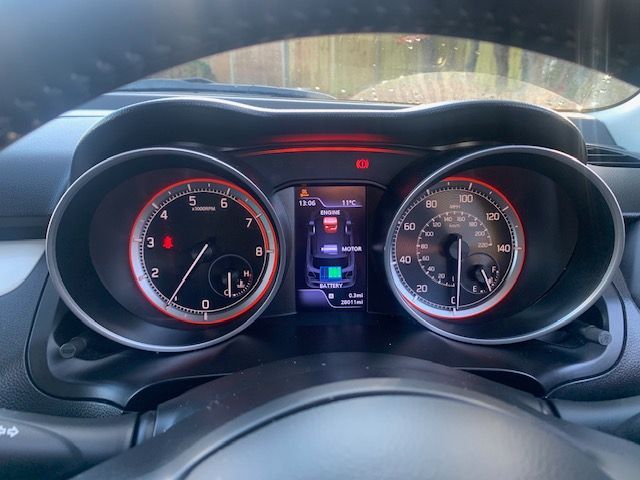 Used Suzuki Swift 2018 for sale - 76577004: Photo 8