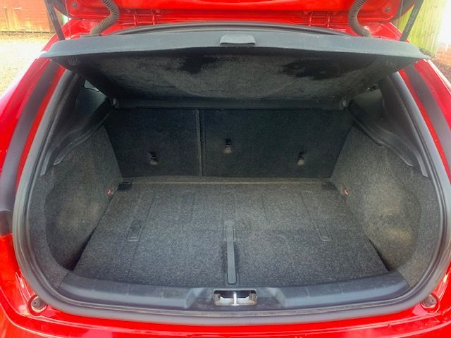 Used Volvo V40 2016 for sale - 77275605: Photo 14