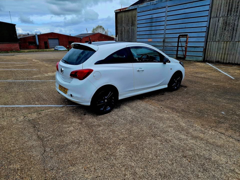 Used Vauxhall Corsa 2015 for sale - 76906250: Photo 4