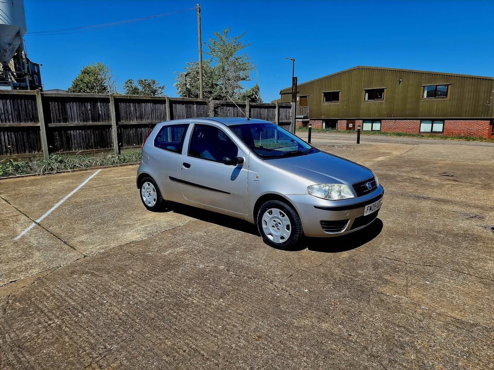 Used Fiat Punto 2005 for sale - 76908211: Photo 3