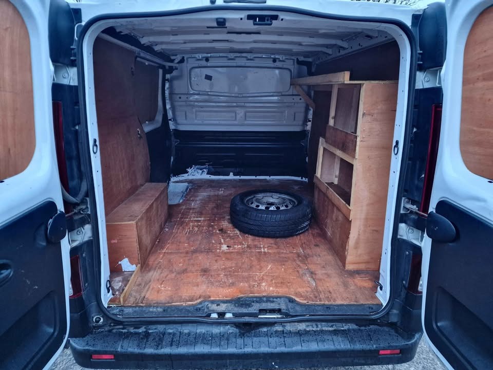 Used Vauxhall Vivaro 2016 for sale - 77168346: Photo 8