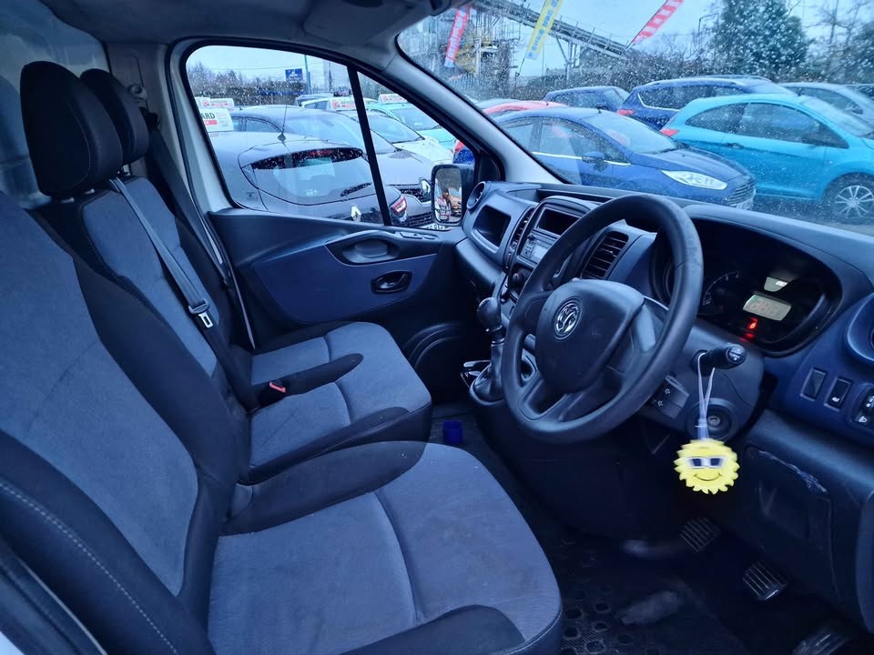 Used Vauxhall Vivaro 2016 for sale - 77168346: Photo 9