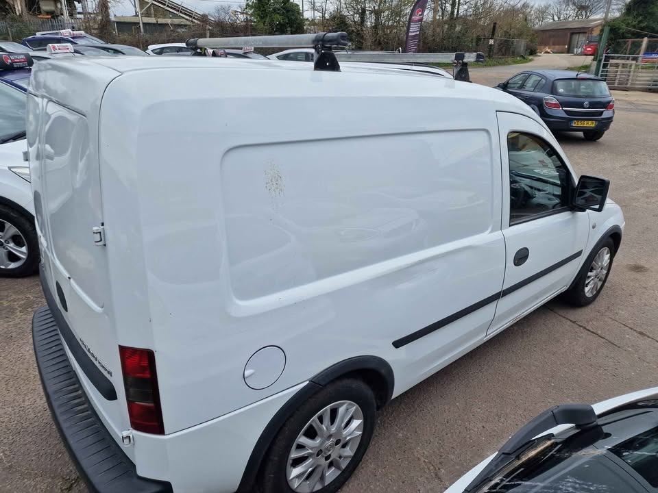 Used Vauxhall Combo 2010 for sale - 78139655: Photo 4