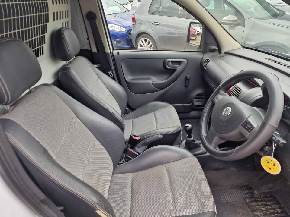 Used Vauxhall Combo 2010 for sale - 78139655: Photo 9