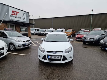 2013 (13) - 1.6 TDCi 115 Zetec 5dr