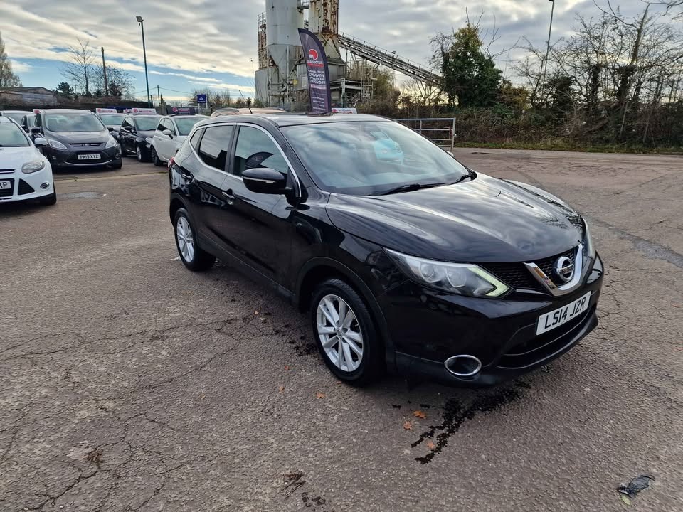 Used Nissan Qashqai 2014 for sale - 76908219: Photo 2