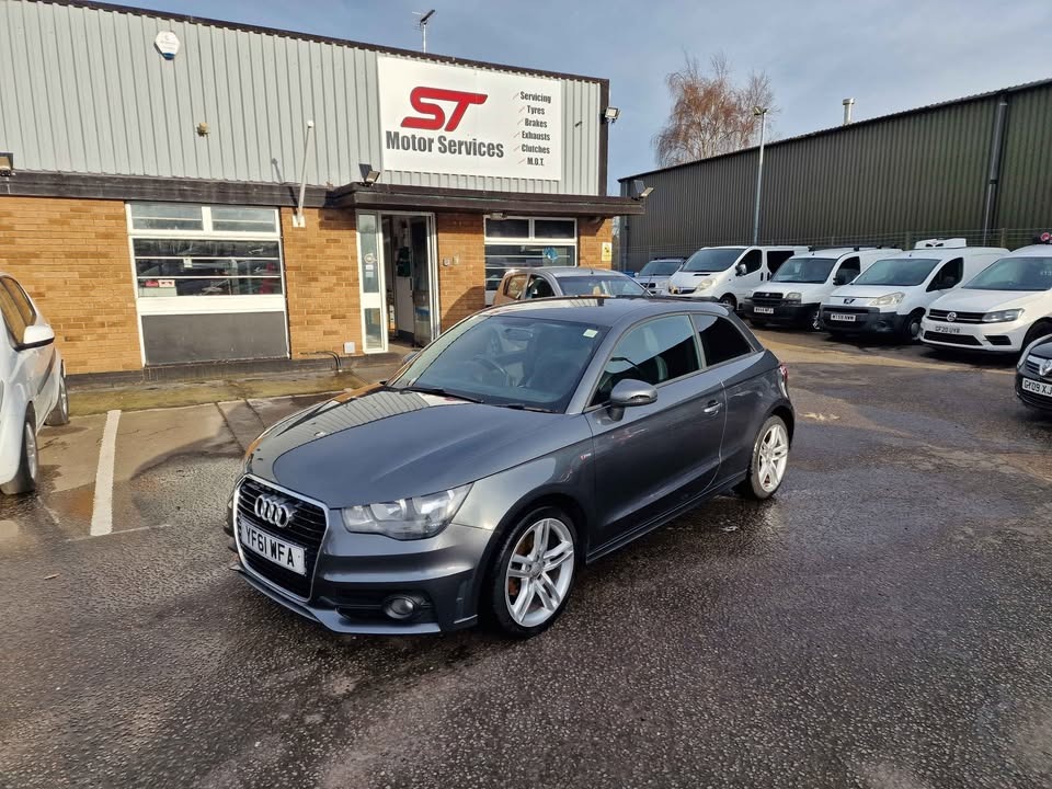 Used Audi A1 2012 for sale - 77379530: Photo 2