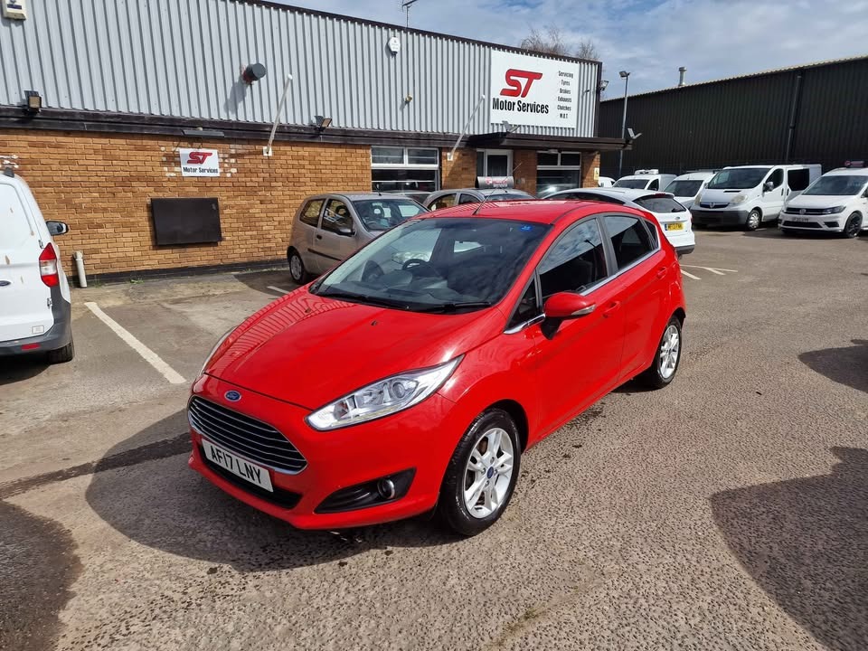 Used Ford Fiesta 2017 for sale - 78139612: Photo 2