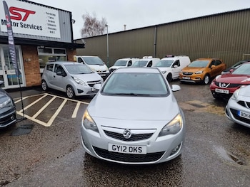 2012 (12) - 1.6i 16V SRi 5dr