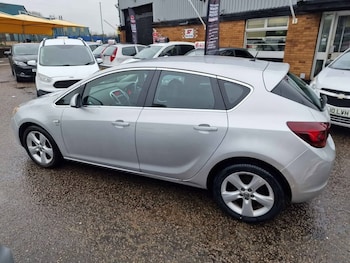 Used Vauxhall Astra 2012 for sale - 77403483: Photo