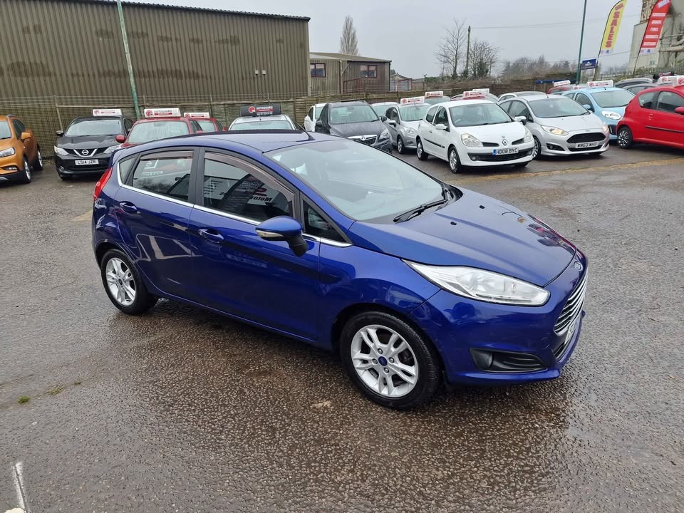 Used Ford Fiesta 2015 for sale - 77381049: Photo 2