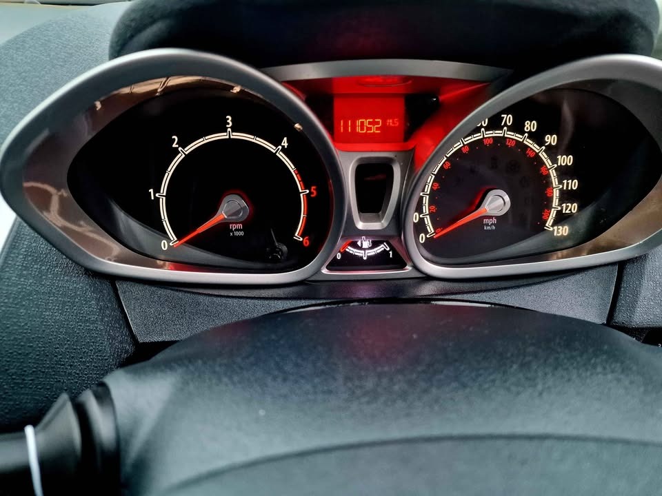 Used Ford Fiesta 2011 for sale - 76904450: Photo 11