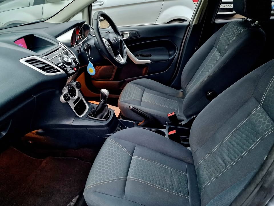 Used Ford Fiesta 2011 for sale - 76904450: Photo 8