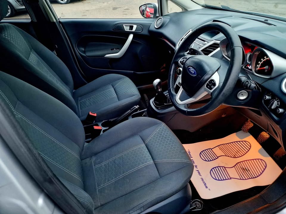 Used Ford Fiesta 2011 for sale - 76904450: Photo 9