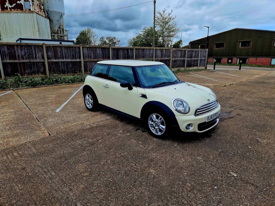 Used MINI Hatch 2014 for sale - 76908190: Photo 2