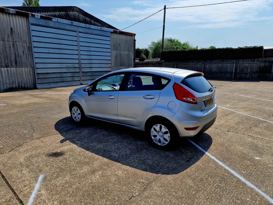 Used Ford Fiesta 2009 for sale - 76908859: Photo 4