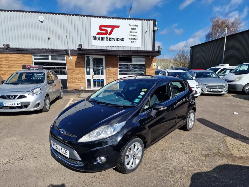 Used Ford Fiesta 2010 for sale - 78065555: Photo 2