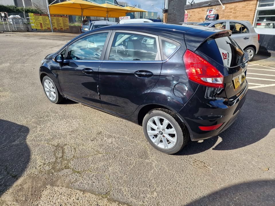 Used Ford Fiesta 2010 for sale - 78065555: Photo 5